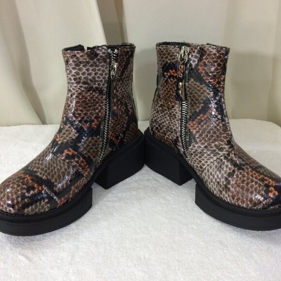 NEW Seven 7 Ankle Boots Seven7 Snakeskin Print Brown Chunky Double Zipper Size 6 - Picture 2 of 7